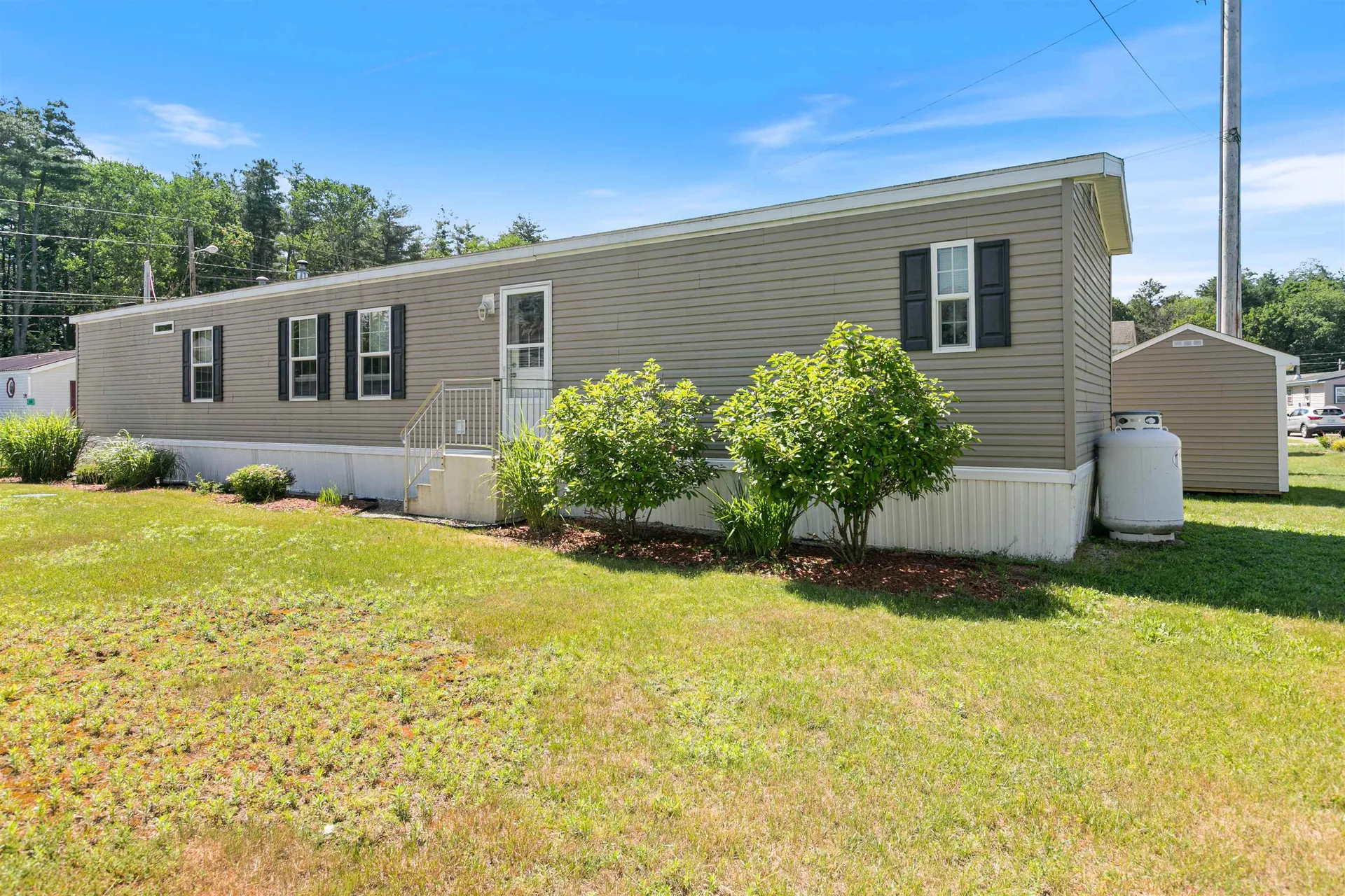 29 Lowell Road Salem NH 03079