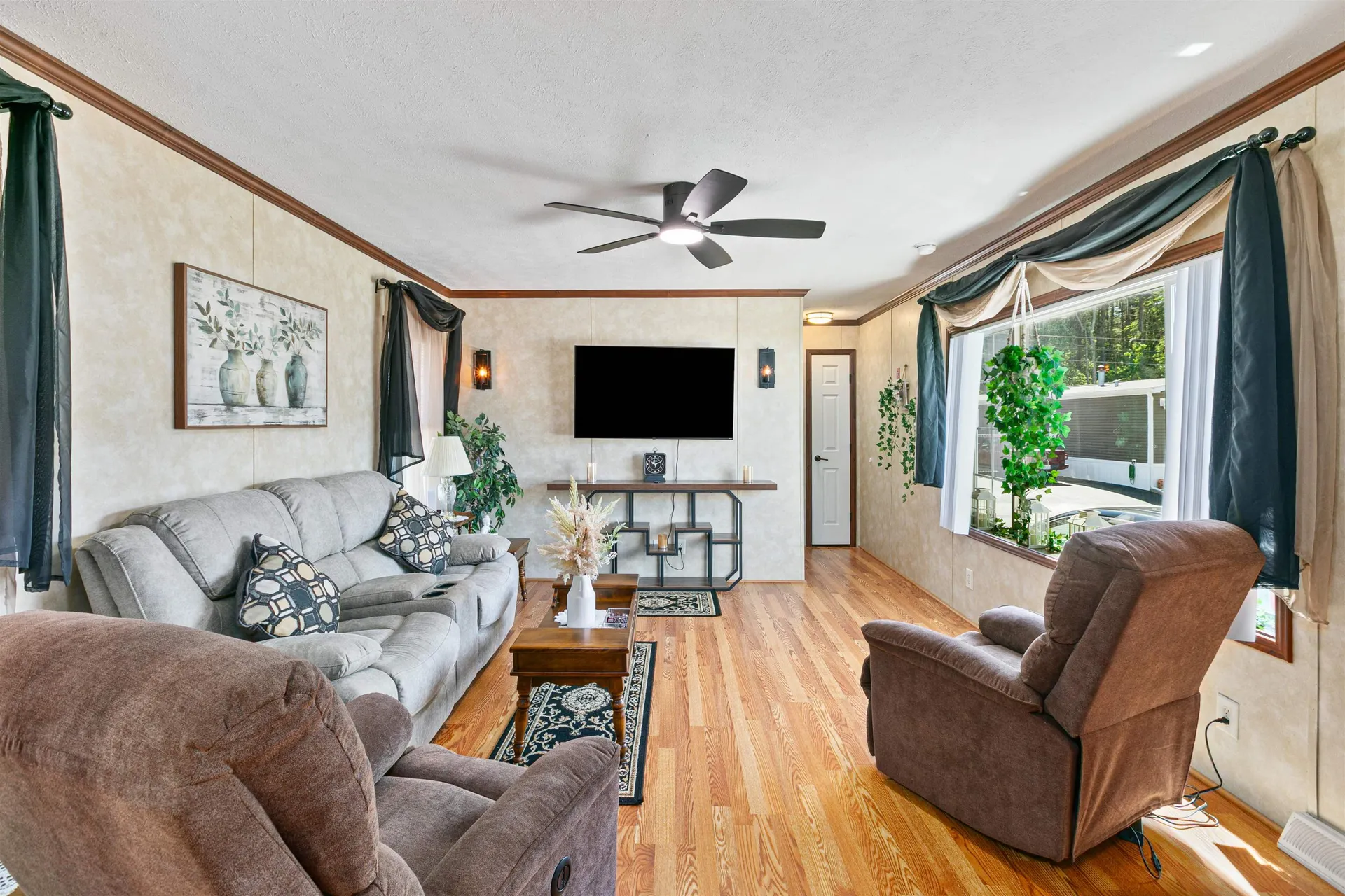 29 Lowell Road Salem NH 03079