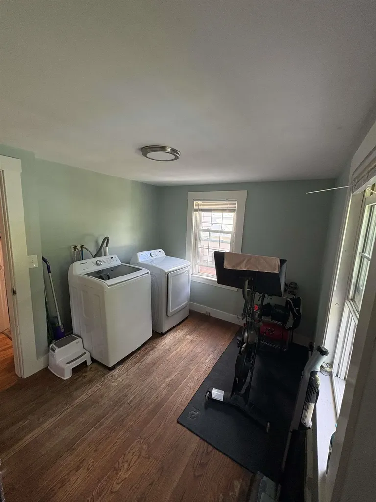 15 Hull Avenue Dover NH 03820