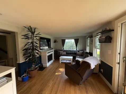 15 Hull Avenue Dover NH 03820