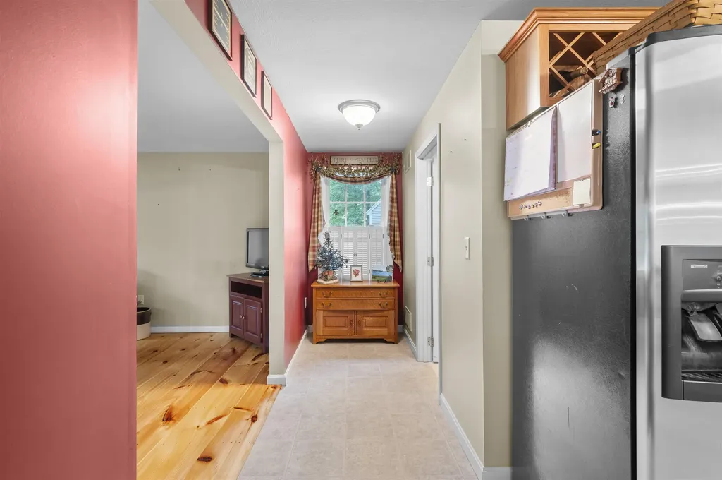 25 Melba Drive Hudson NH 03051