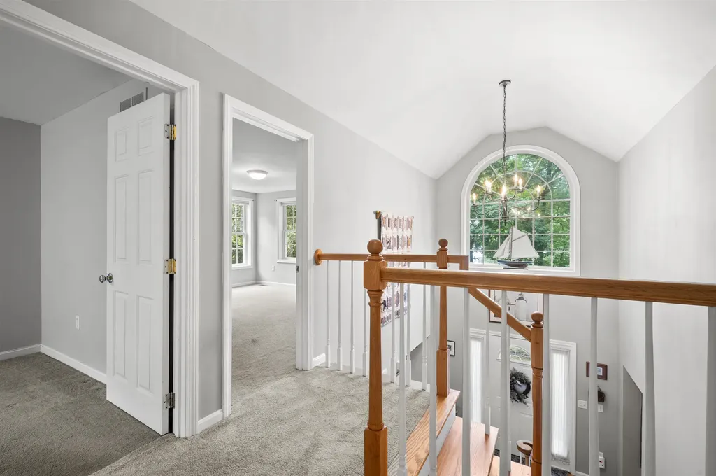 25 Melba Drive Hudson NH 03051