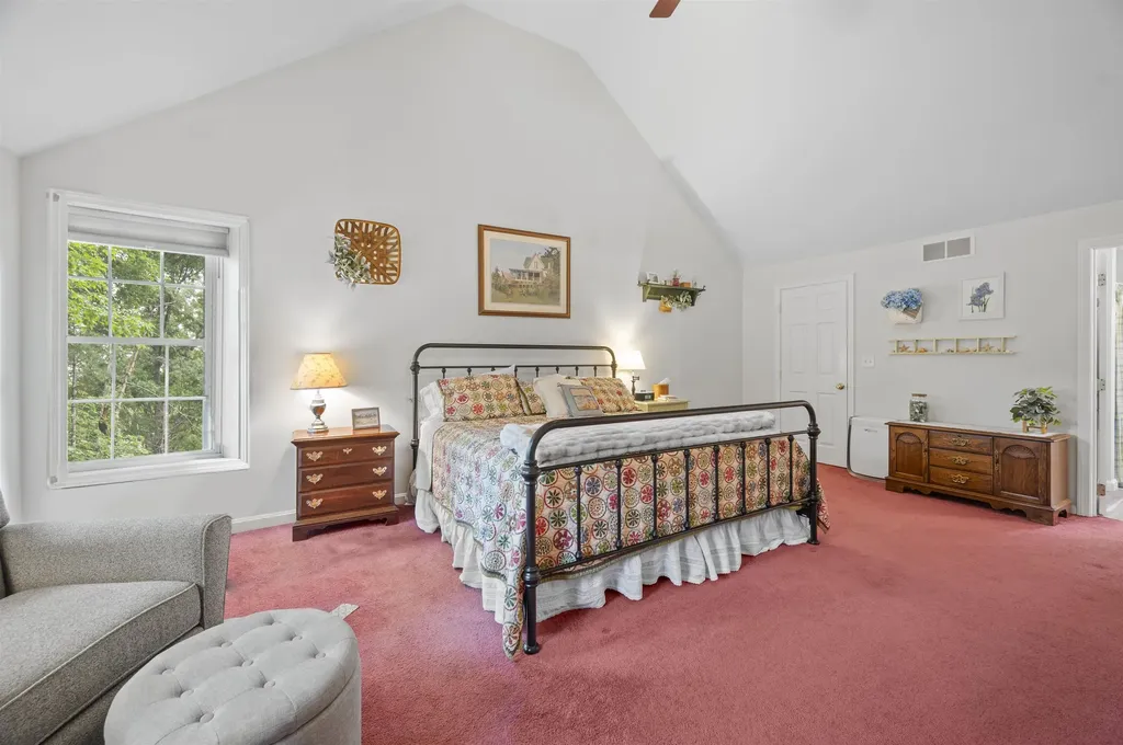 25 Melba Drive Hudson NH 03051