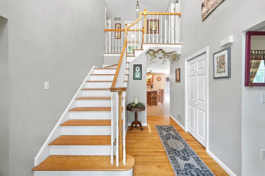 25 Melba Drive Hudson NH 03051