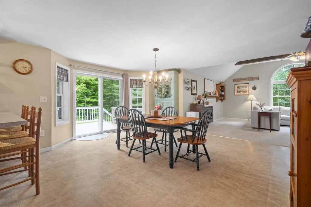 25 Melba Drive Hudson NH 03051