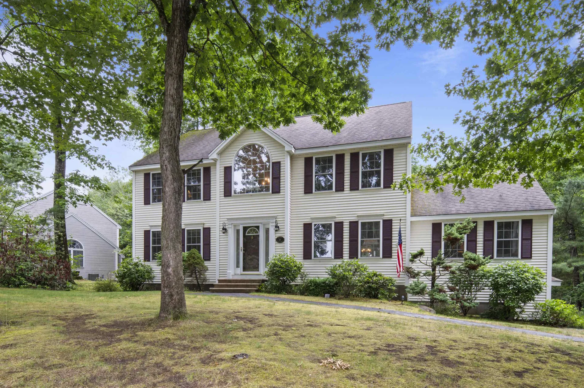 25 Melba Drive Hudson NH 03051