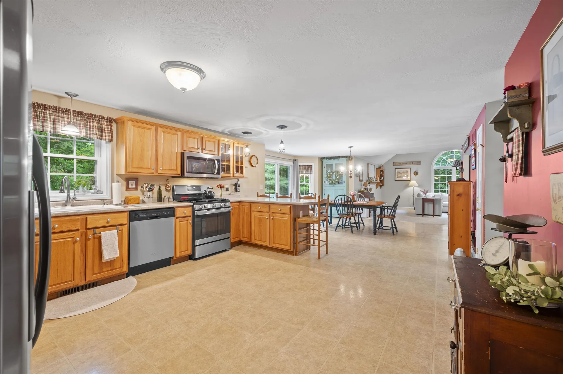 25 Melba Drive Hudson NH 03051
