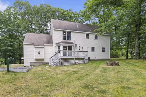 25 Melba Drive Hudson NH 03051