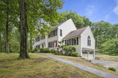 25 Melba Drive Hudson NH 03051