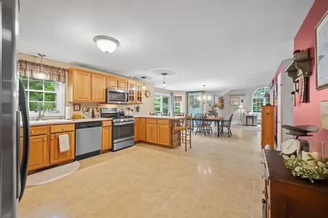 25 Melba Drive Hudson NH 03051