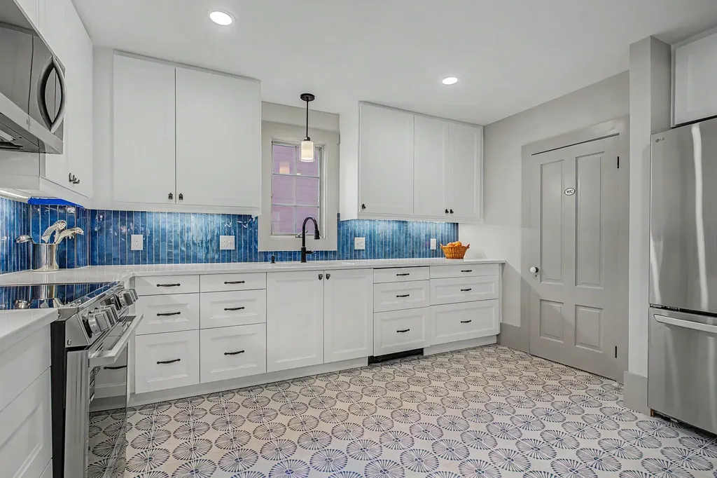 112 New Castle Avenue Portsmouth NH 03801