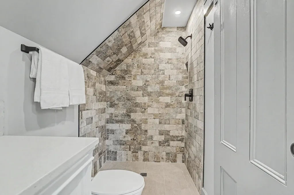 112 New Castle Avenue Portsmouth NH 03801