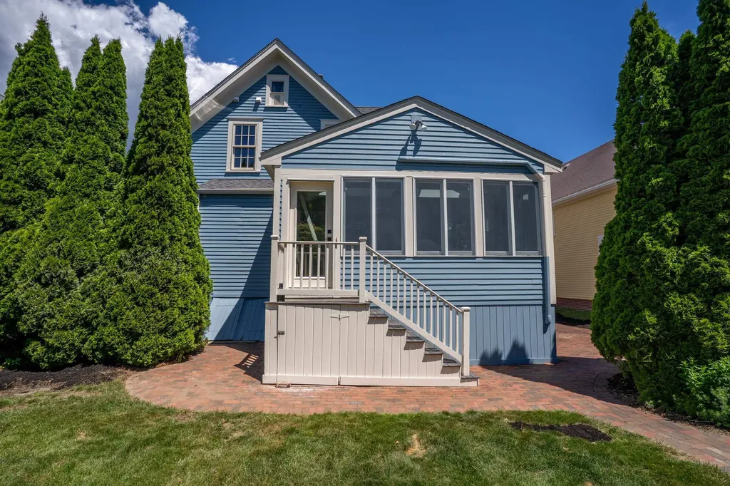 112 New Castle Avenue Portsmouth NH 03801