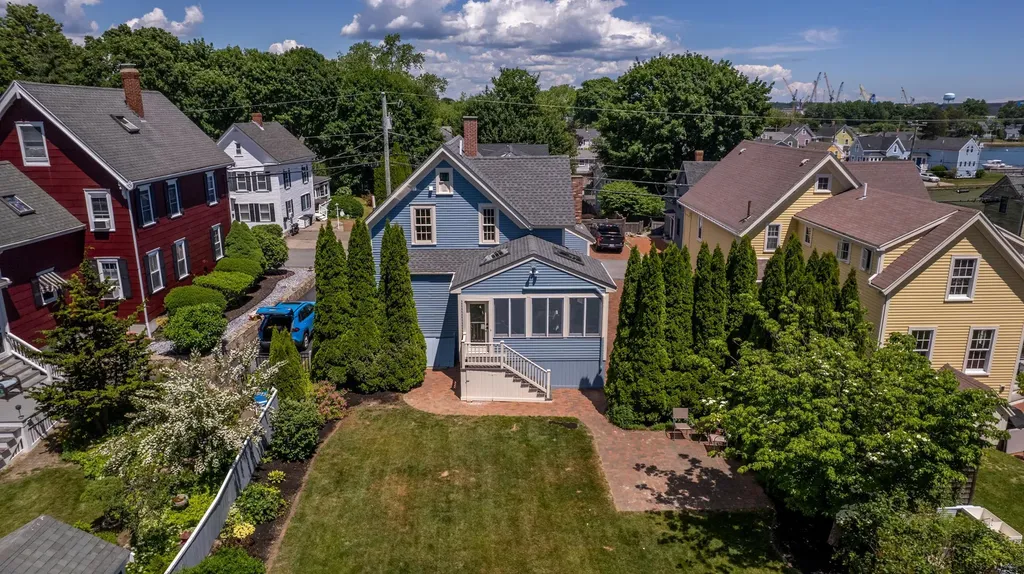 112 New Castle Avenue Portsmouth NH 03801