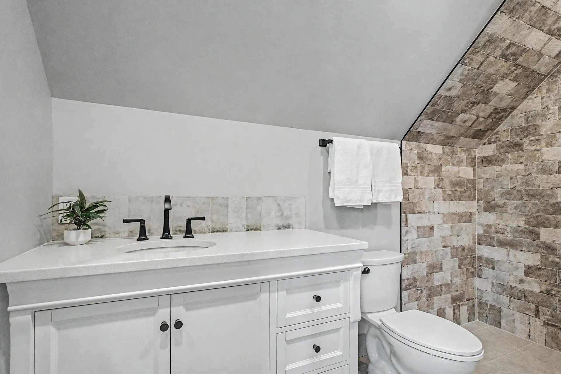 112 New Castle Avenue Portsmouth NH 03801