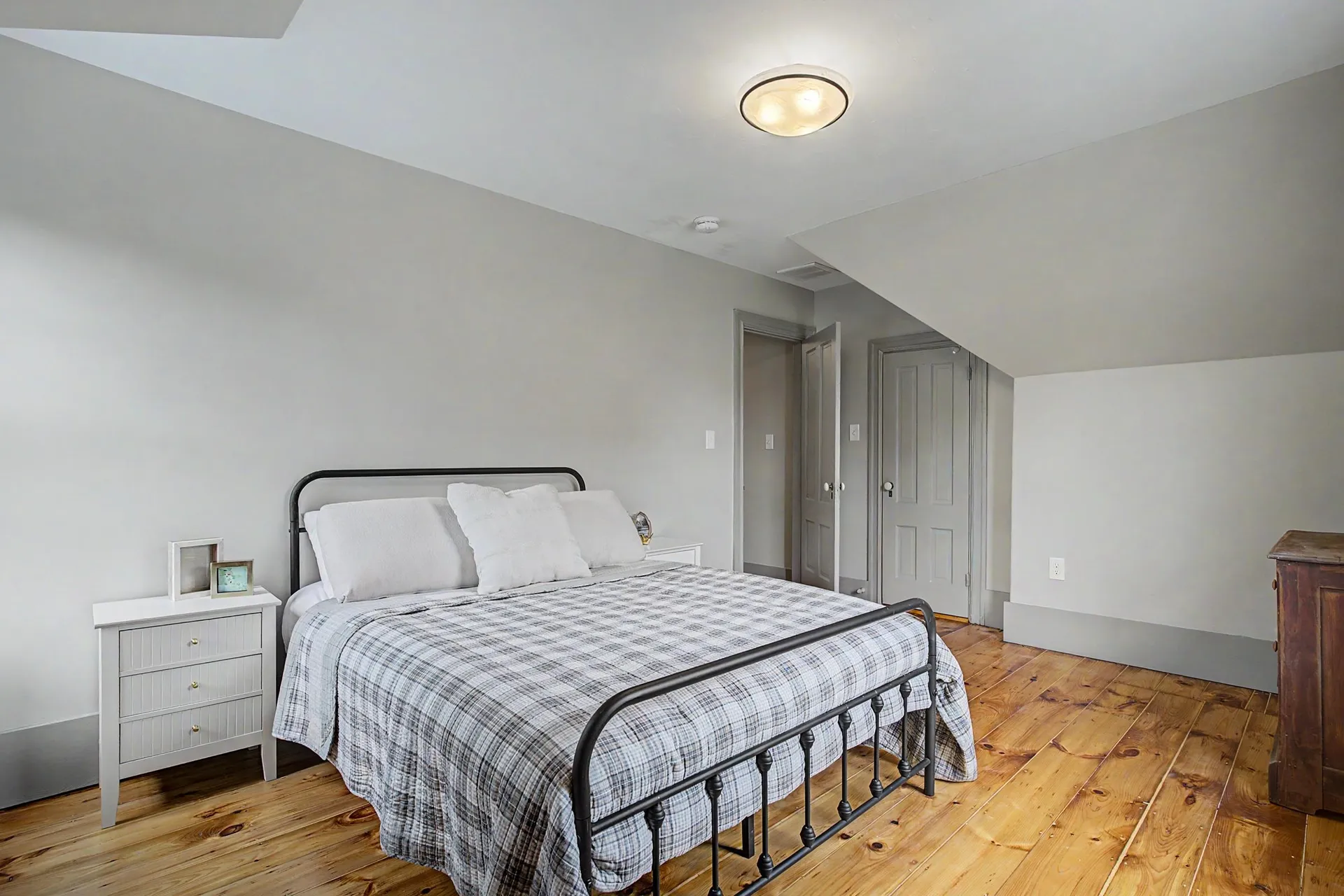 112 New Castle Avenue Portsmouth NH 03801