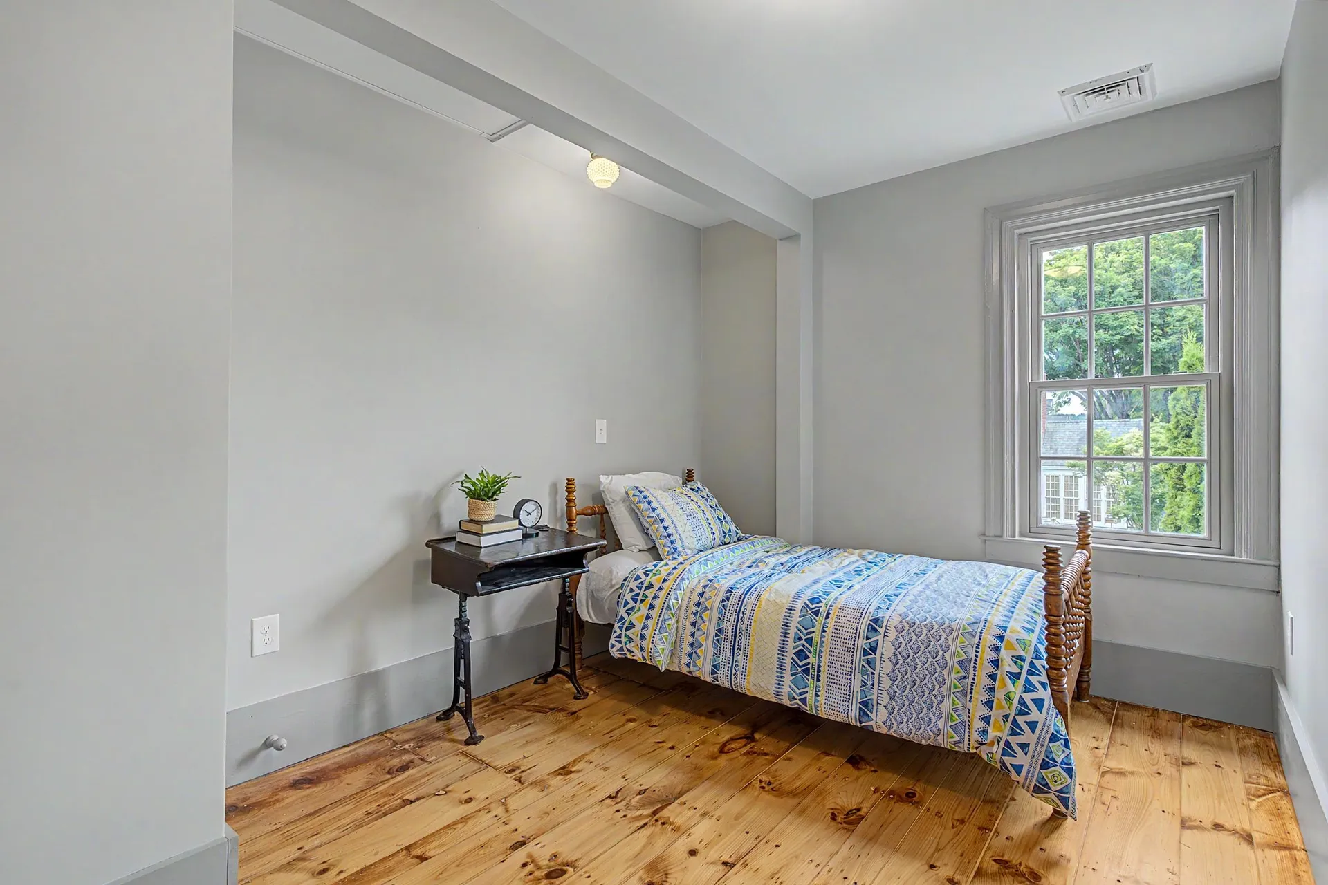 112 New Castle Avenue Portsmouth NH 03801