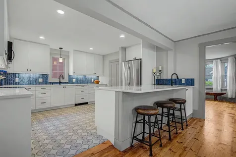 112 New Castle Avenue Portsmouth NH 03801