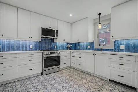 112 New Castle Avenue Portsmouth NH 03801
