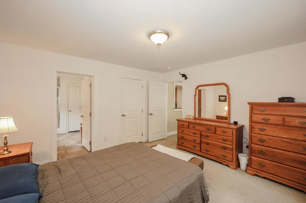 41 Farmwood Drive Nashua NH 03062