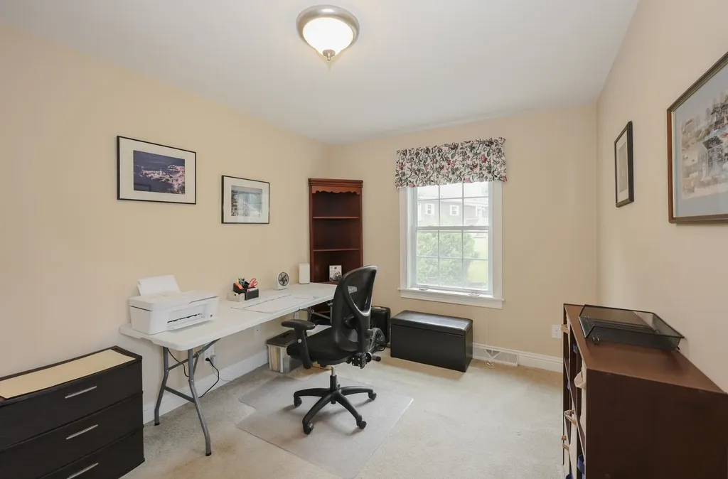 41 Farmwood Drive Nashua NH 03062
