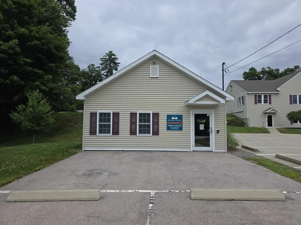 41 Farmwood Drive Nashua NH 03062