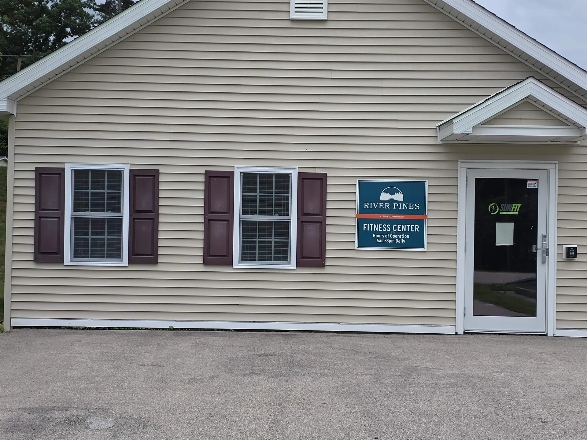 41 Farmwood Drive Nashua NH 03062