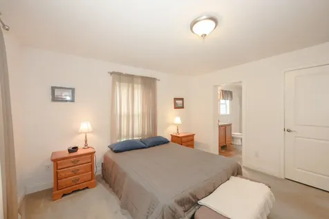 41 Farmwood Drive Nashua NH 03062