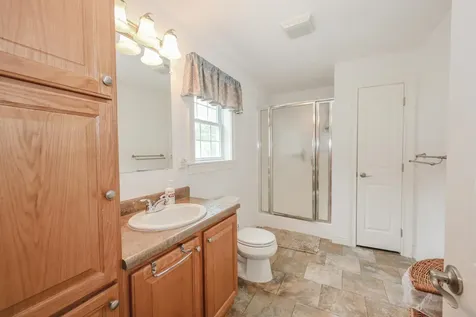 41 Farmwood Drive Nashua NH 03062