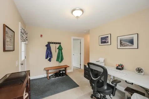 41 Farmwood Drive Nashua NH 03062