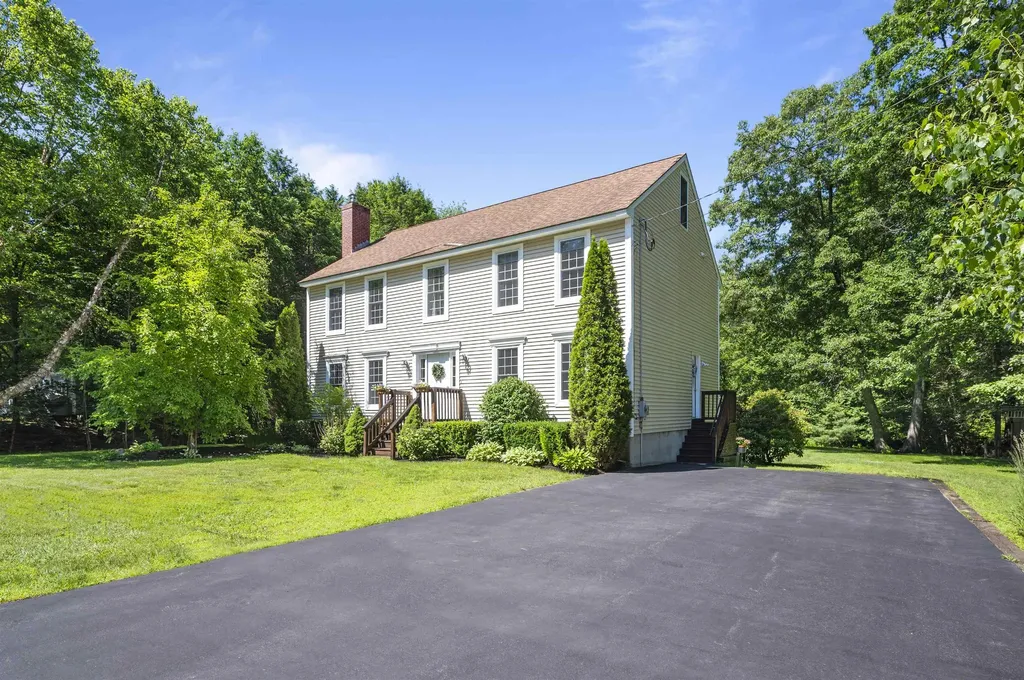 54 Beech Hill Road Exeter NH 03833