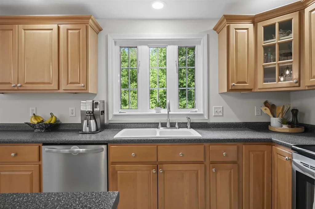 54 Beech Hill Road Exeter NH 03833