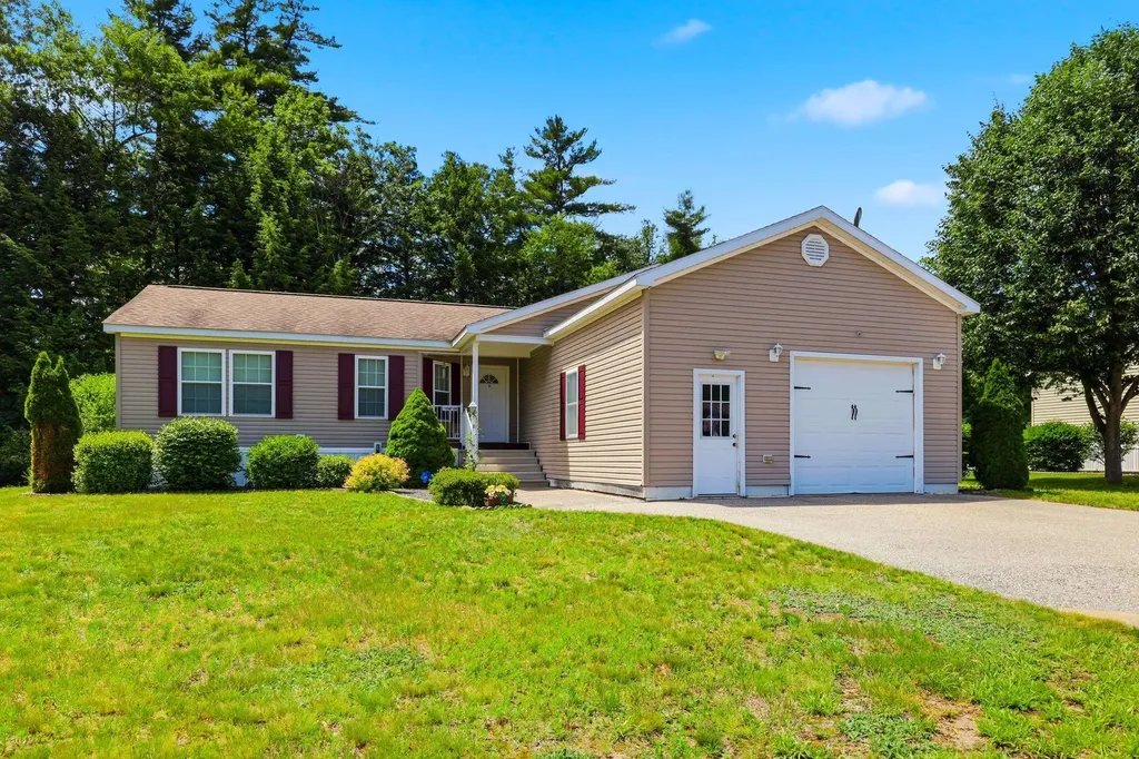 11 Northbrook Drive Tilton NH 03276