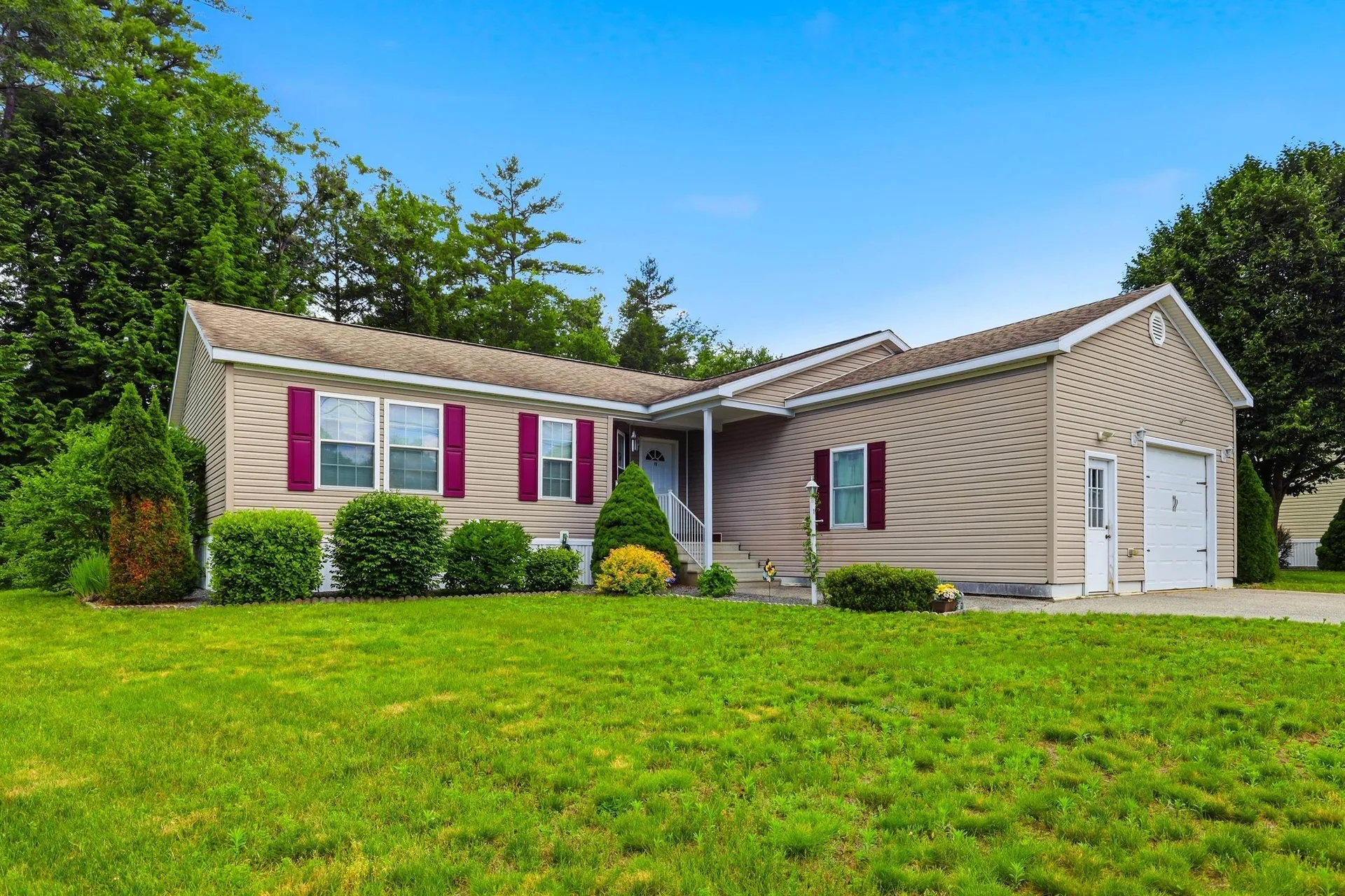 11 Northbrook Drive Tilton NH 03276