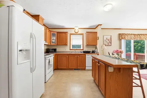 11 Northbrook Drive Tilton NH 03276