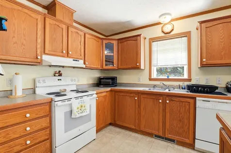 11 Northbrook Drive Tilton NH 03276