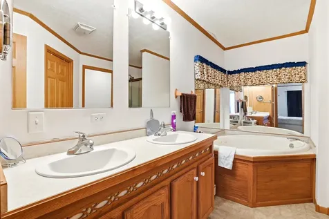 11 Northbrook Drive Tilton NH 03276