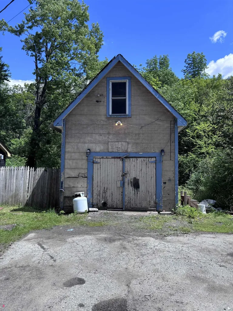 363 East Montpelier Road Barre Town VT 05641
