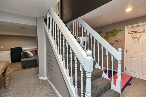22 Sarah Drive Merrimack NH 03054
