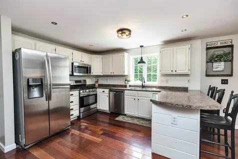 22 Sarah Drive Merrimack NH 03054