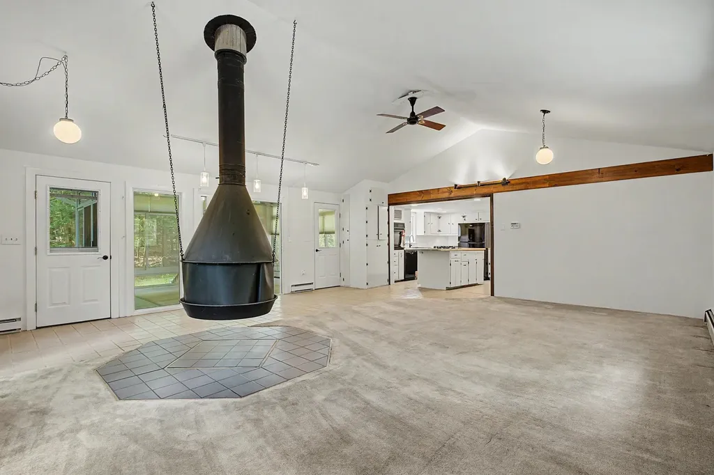 42 Sherburne Road Lee NH 03861