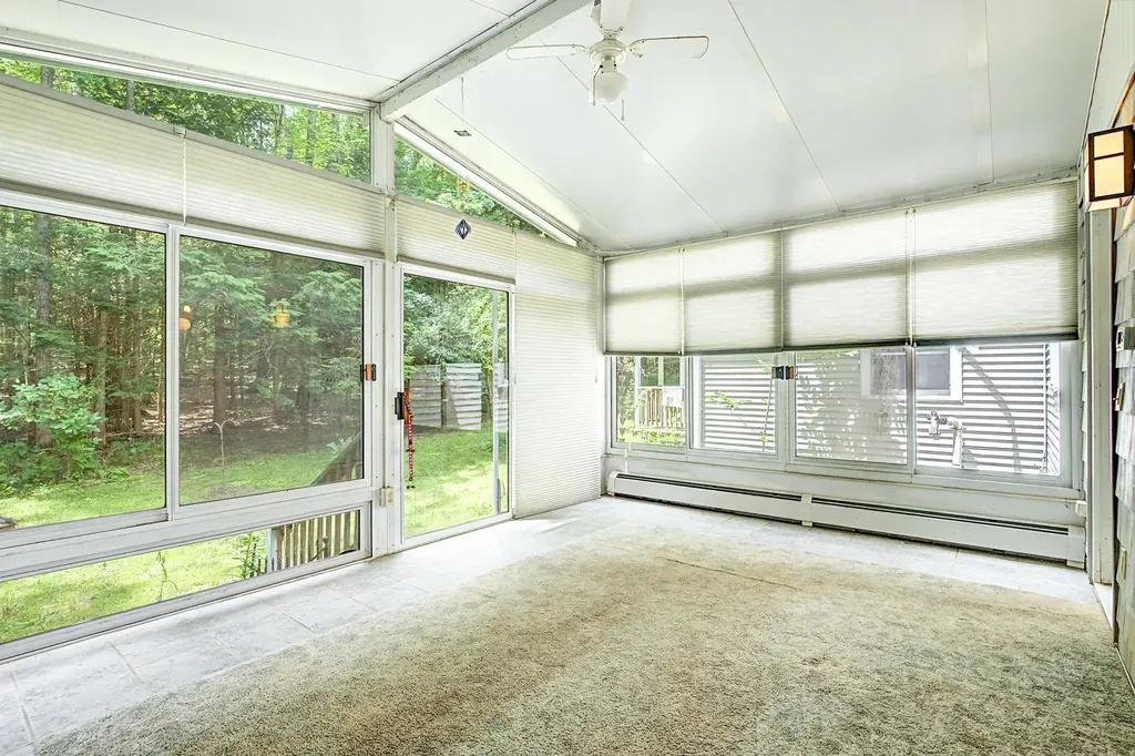 42 Sherburne Road Lee NH 03861