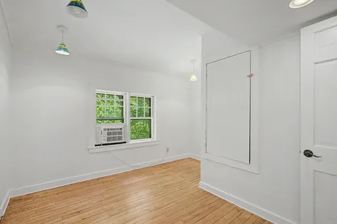 42 Sherburne Road Lee NH 03861
