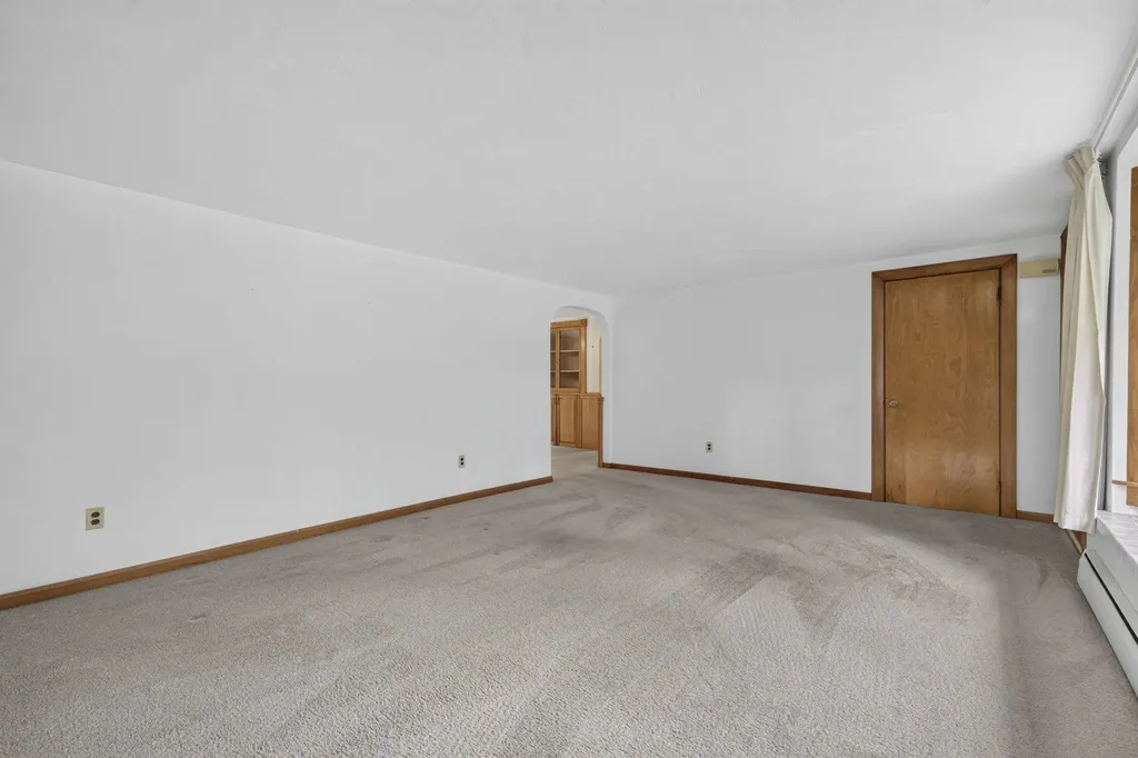 34 Harvey Way Hillsborough NH 03244