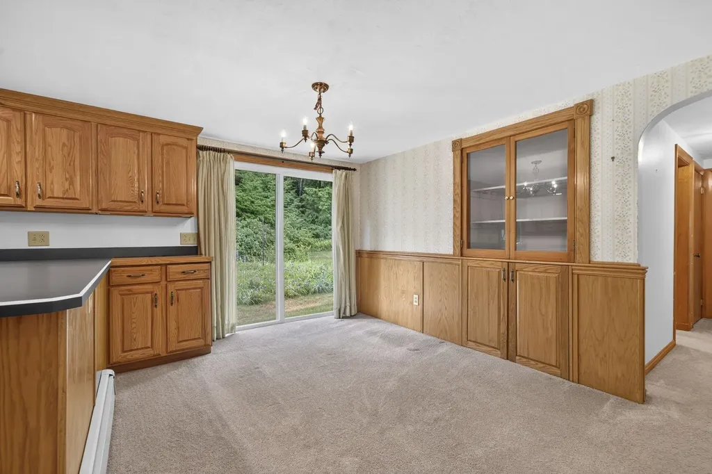 34 Harvey Way Hillsborough NH 03244