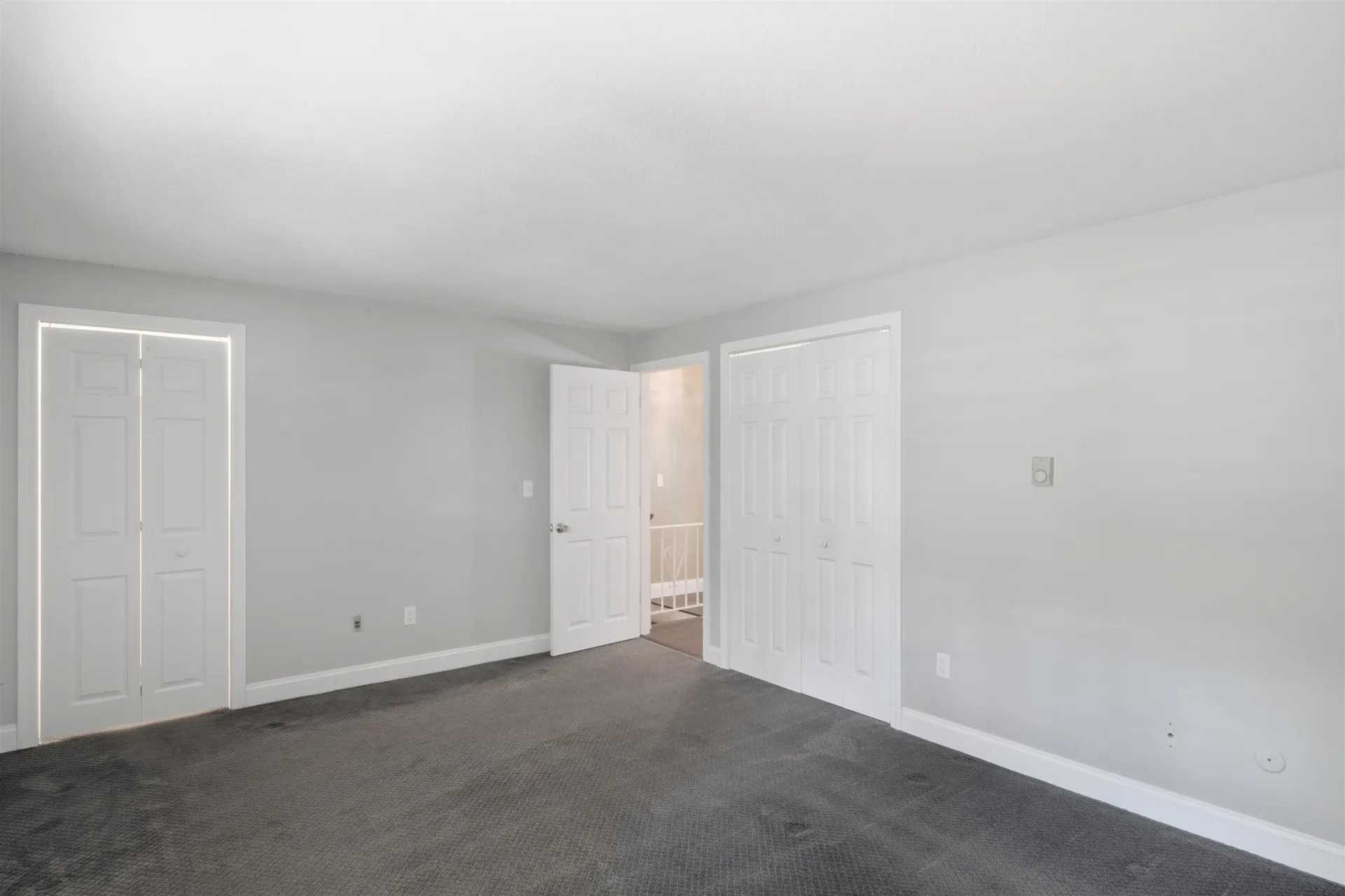 9 Midridge Circle Londonderry NH 03053