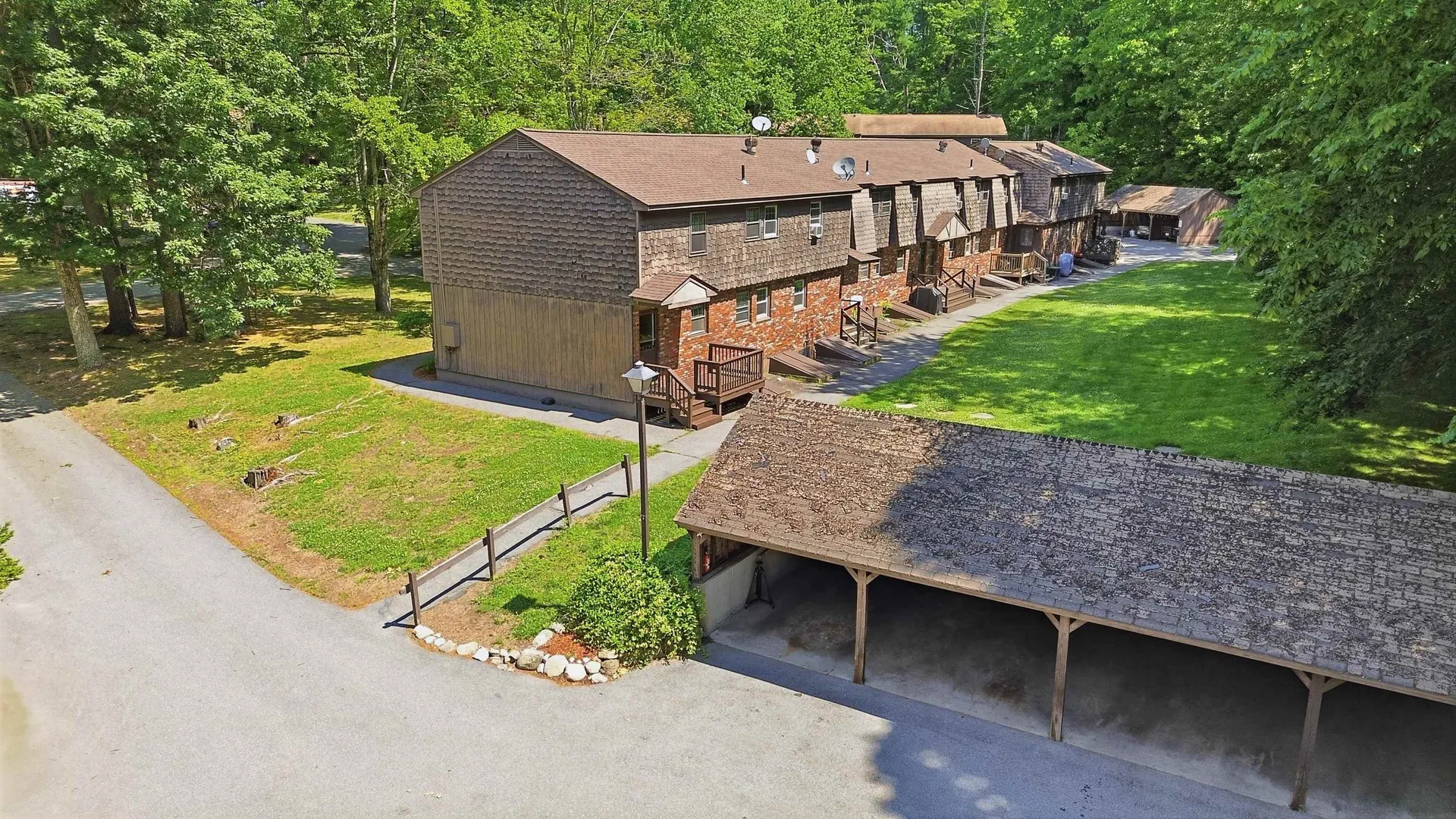 9 Midridge Circle Londonderry NH 03053
