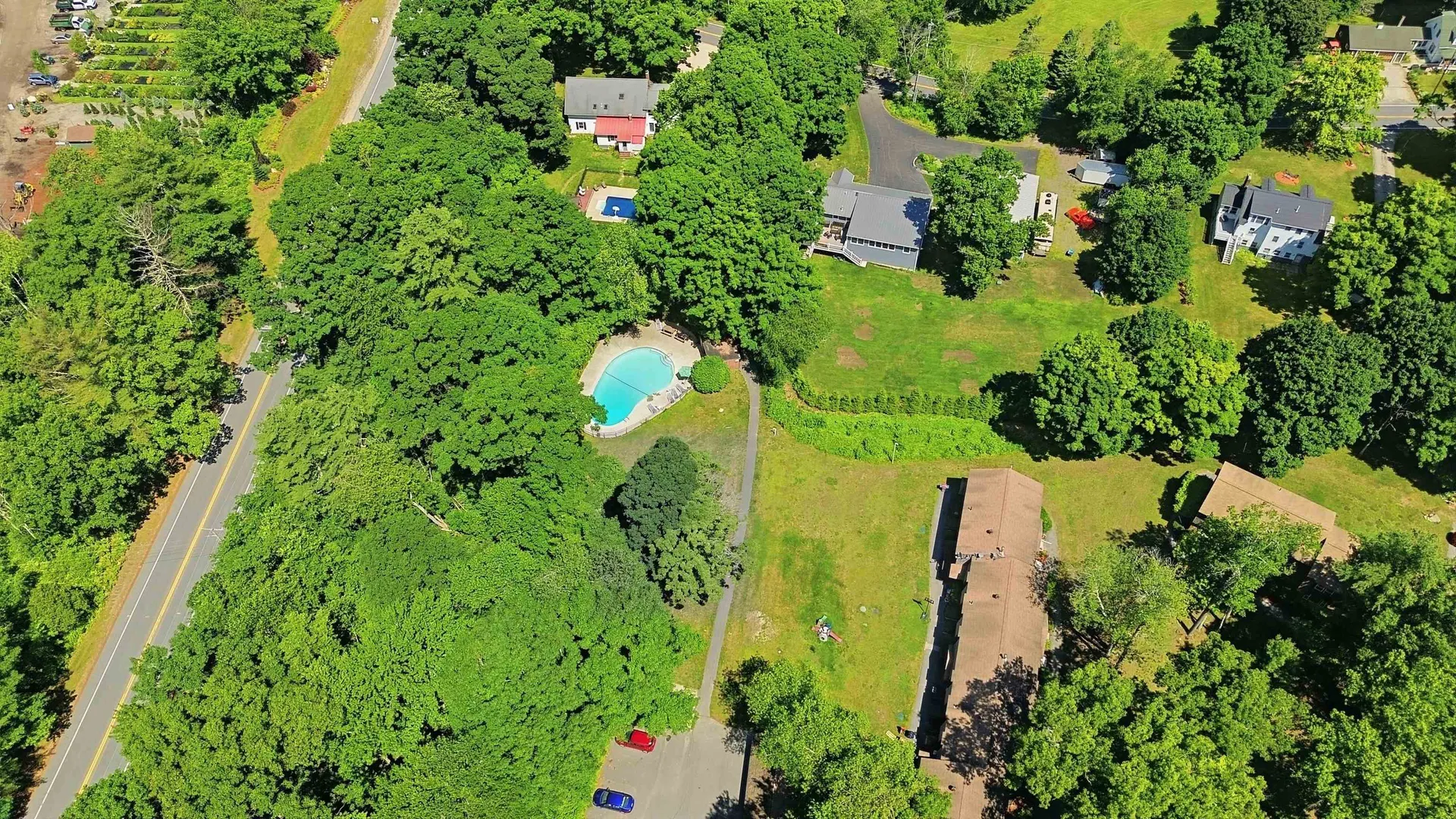 9 Midridge Circle Londonderry NH 03053