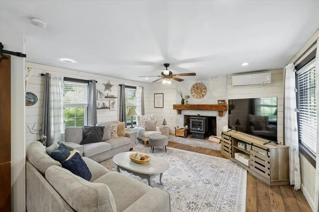 292 Buckley Road Weare NH 03281