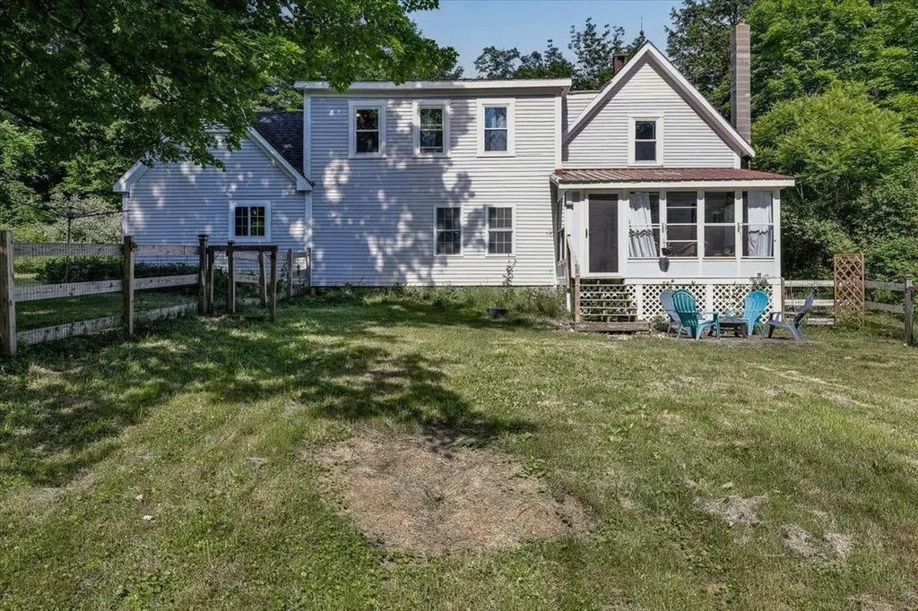 292 Buckley Road Weare NH 03281